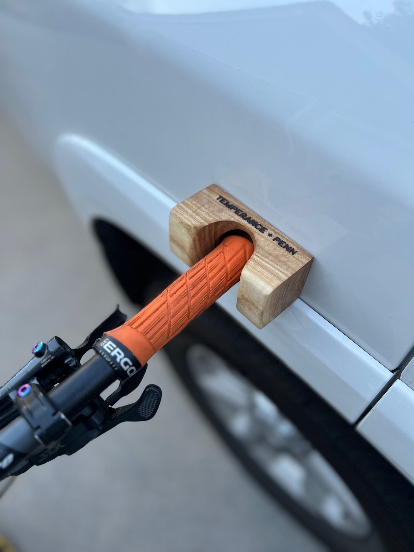 HandleHitch Magnetic Bike Holder – the ideal solution to keep your bike steady after removing it from Thule, Yakima, or OneUp racks.